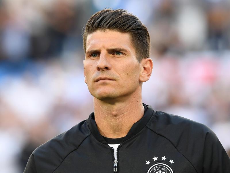 Gomez verzweifelt: Torflaute und Ausfall für DFB-Team