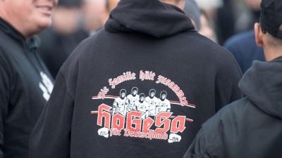 Hooligan-Kundgebung in Dortmund ohne befürchtete Gewalt