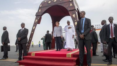 „Das Wohl Afrikas im deutschen Interesse“: Merkel wirbt für Kampf gegen Fluchtursachen