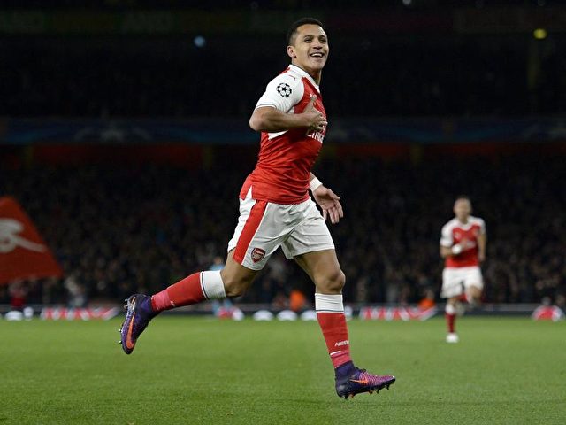 Alexis Sanchez bringt Arsenal früh in Führung. Foto: Will Oliver/dpa