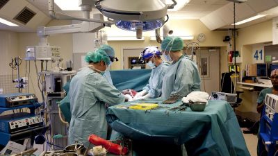 Erstmals Gebärmutter in Deutschland transplantiert