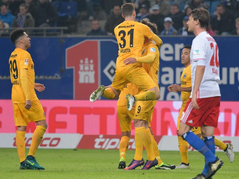 HSV bleibt nach 0:3 gegen Frankfurt auf Abstiegsplatz