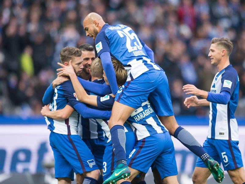 Hertha gewinnt Verfolger-Duell gegen Köln – Dortmund patzt