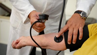Bluthochdruck weltweit auf Vormarsch – Ursachen sind falsche Ernährung und Lebensbelastung