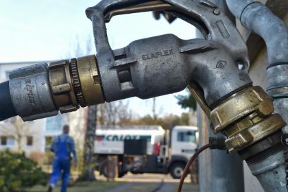 Ölpreise brechen um 30 Prozent ein – Kurssturz an Börsen befürchtet