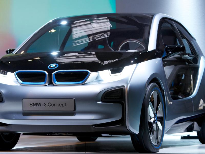 BMW will nächstes Jahr 100.000 Autos mit Elektro- und Hybridantrieb verkaufen