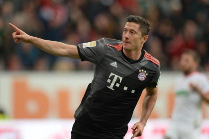 Bayern locker zu nächstem Derby-Sieg gegen Augsburg