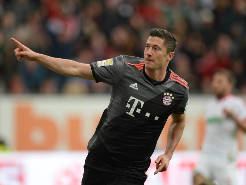 Bayern locker zu nächstem Derby-Sieg gegen Augsburg