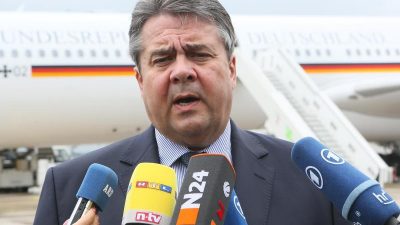 Gabriel will in China Abbau von Investitionshürden für deutsche Firmen fordern