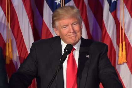 Trumps Siegesrede: „Schulden Clinton Dankbarkeit“ – „Werden ab sofort für amerikanisches Volk arbeiten“
