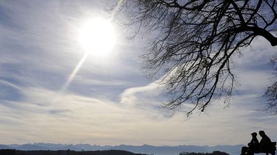 Mit Spaziergängen, Licht und Massage gegen den Winterblues