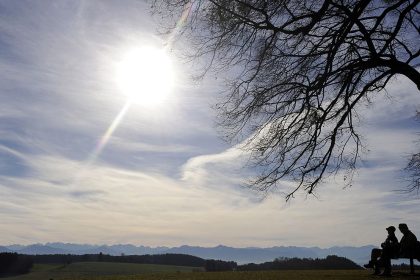 Mit Spaziergängen, Licht und Massage gegen den Winterblues