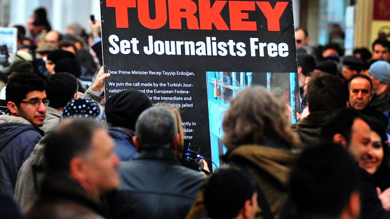 Keine Pressefreiheit in der Türkei: Kritische Journalisten massiv unter Druck