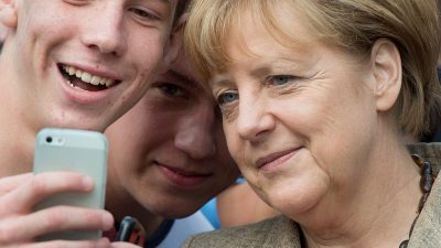 „Merkel ist ihr Ansehen wichtiger als das Volk“: Hans-Olaf Henkel kritisiert „Helfersyndrom“