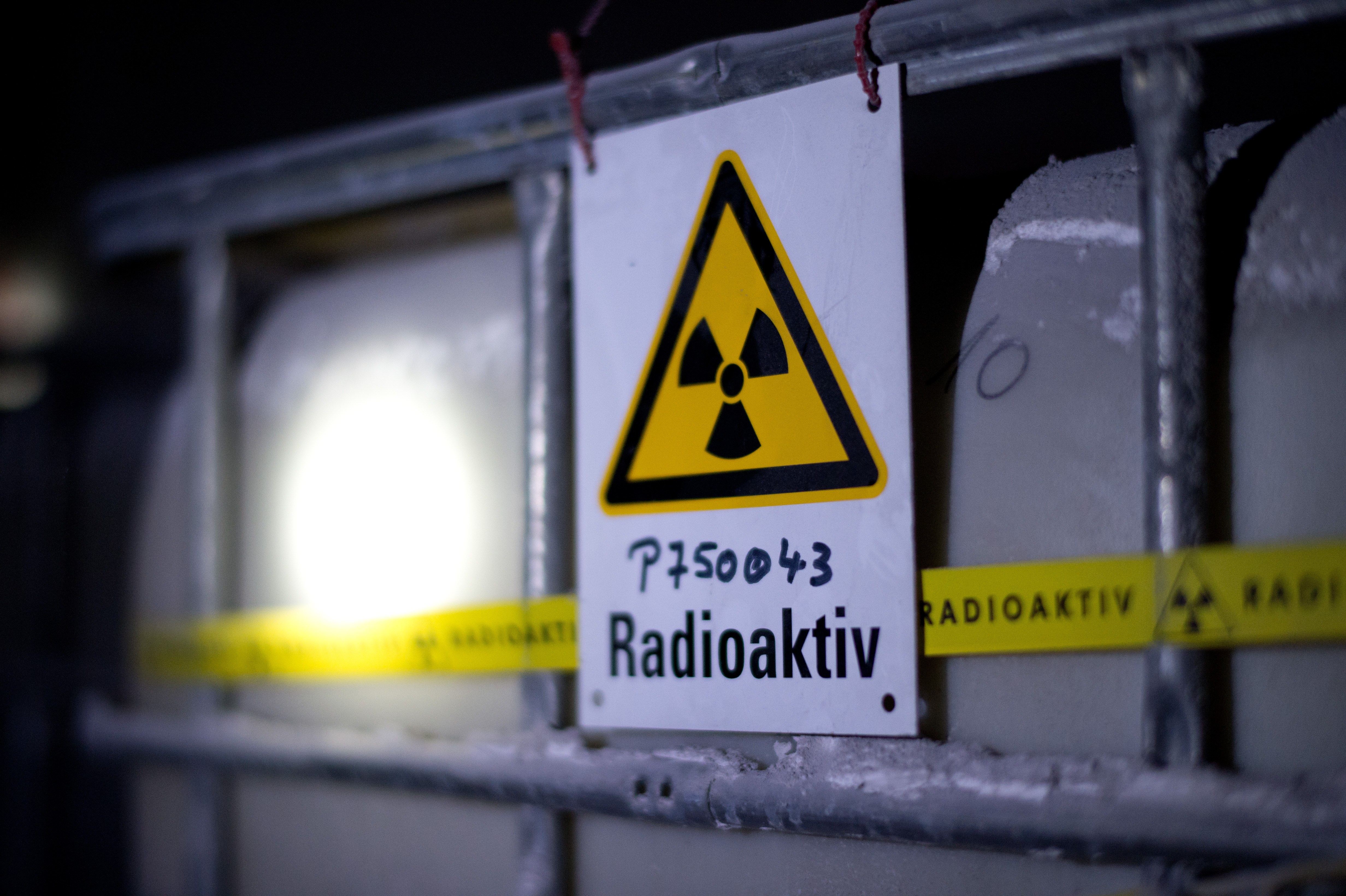 Problem – hochradioaktiver Atommüll: Erneut Atommüllfässer mit Korrosionsspuren in Gorlebener Abfalllager entdeckt