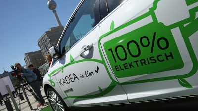 Mehr Elektromobilität in Autobranche könnte weitere zehntausende Jobs kosten