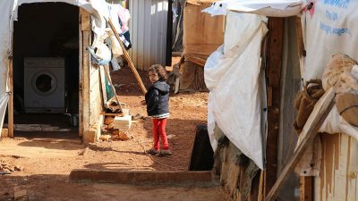 Libanon baut Mauer um größtes Flüchtlingslager für Palästinenser