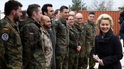 Von der Leyen gegen militärisches Eingreifen in Aleppo