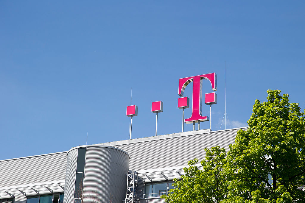 Deutsche Telekom dank starker US-Tochter auf Kurs