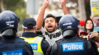 Mehr als 160 Festnahmen bei Antifa-Demonstration in Den Haag