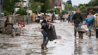 Warnsignal: Extreme Wettereignisse töteten seit 1996 weltweit mehr als 528.000 Menschen