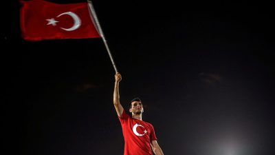 Türkischer Europaminister empfängt Vertreter der EU-Staaten im Land