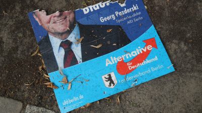 AfD-Politiker durch Angriff am Kopf verletzt – “Volksvertreter zu Freiwild geworden”