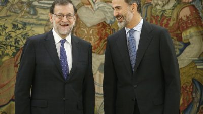 Spanien hat nach zehn Monaten wieder einen richtigen Regierungschef: Rajoy legt Amtseid ab