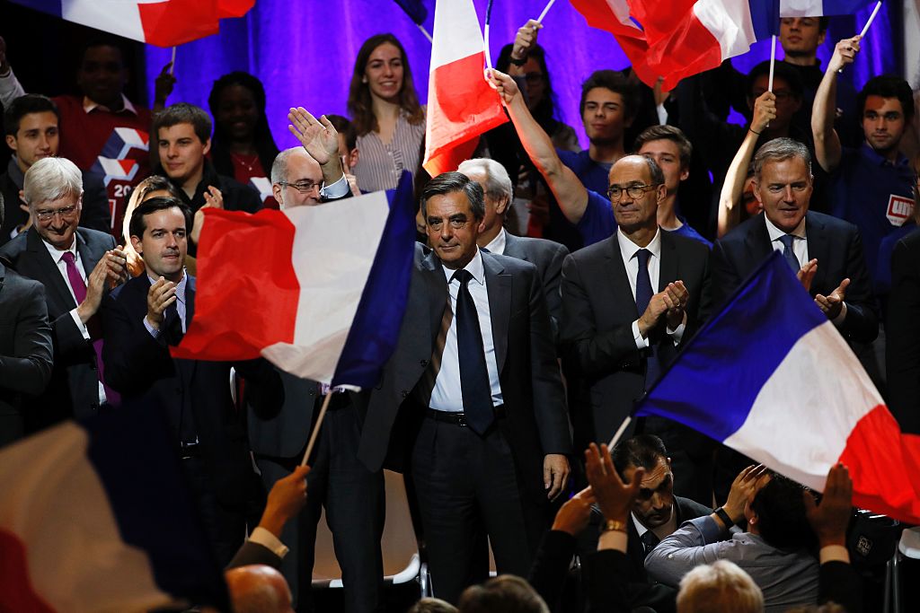 Frankreich: Hohe Beteiligung bei Stichwahl zwischen Fillon und Juppé