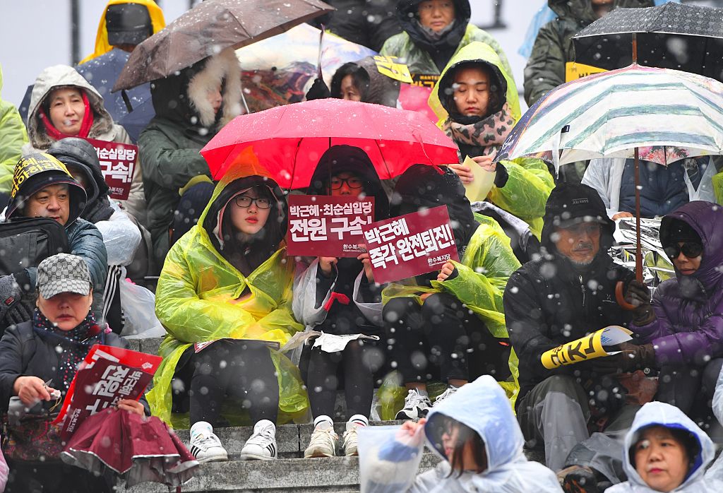 Massive Korruptionsaffäre: Hunderttausende Südkoreaner fordern erneut Rücktritt von Präsidentin Park