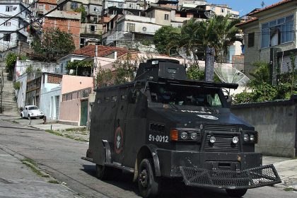 Angst vor Militärdiktatur in Brasilien: Dutzende Demonstranten dringen in Parlament ein