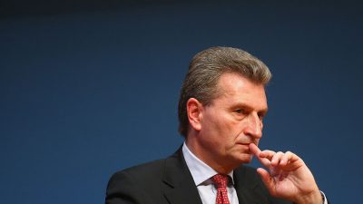 EU-Politiker Oettinger entschuldigt sich nochmals für „Schlitzaugen-Rede“