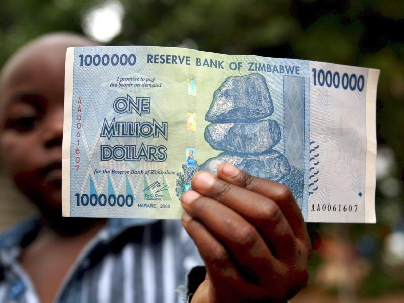 Simbabwe führt wegen Bargeld-Knappheit Schuldscheine ein
