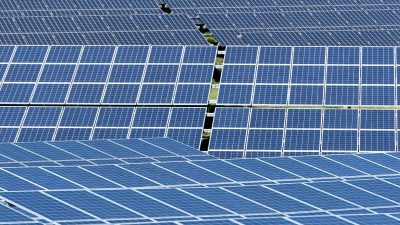 Zoll deckt Betrugskarussell mit Solarmodulen aus China auf