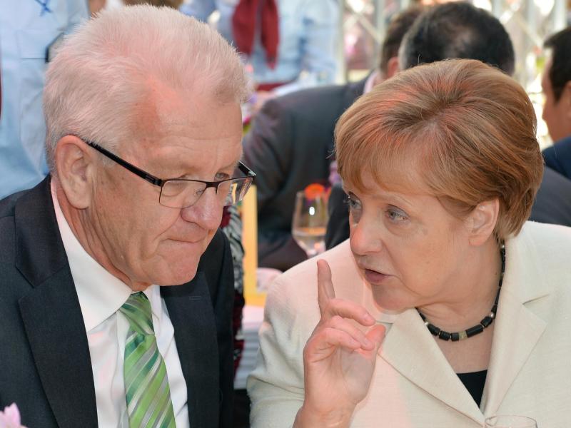 Grüne gehen auf Distanz zu Kretschmanns Merkel-Lob