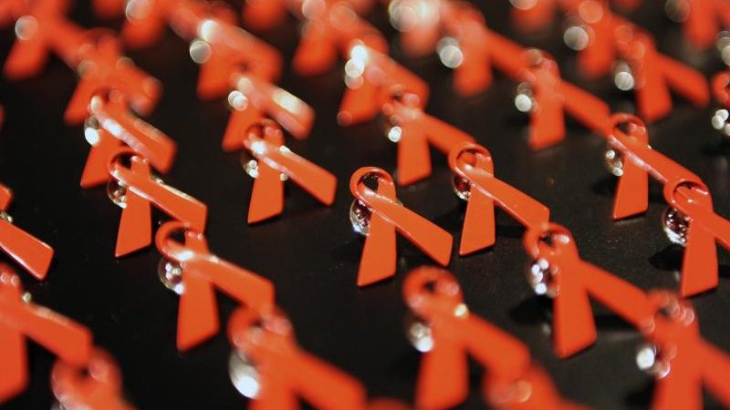 Gesundheitsminister Gröhe mahnt Abbau von Vorurteilen gegenüber HIV-Infizierten an