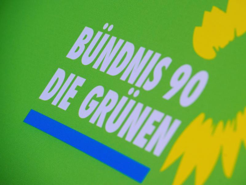 Kretschmann: Grüne gleich offen für Union und für SPD