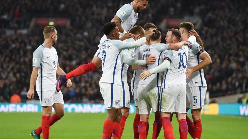 Prestigesieg für England – Böllerwurf gegen Lewandowski