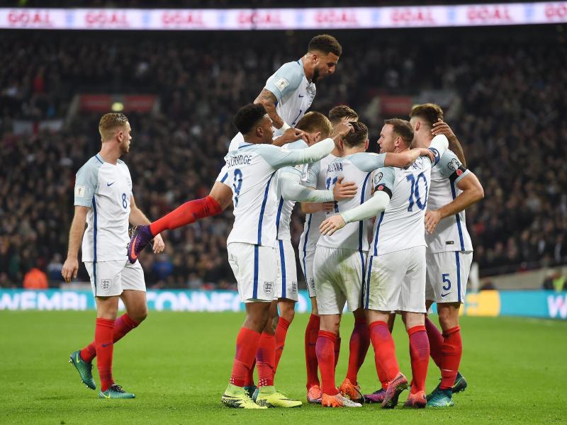 Prestigesieg für England – Böllerwurf gegen Lewandowski