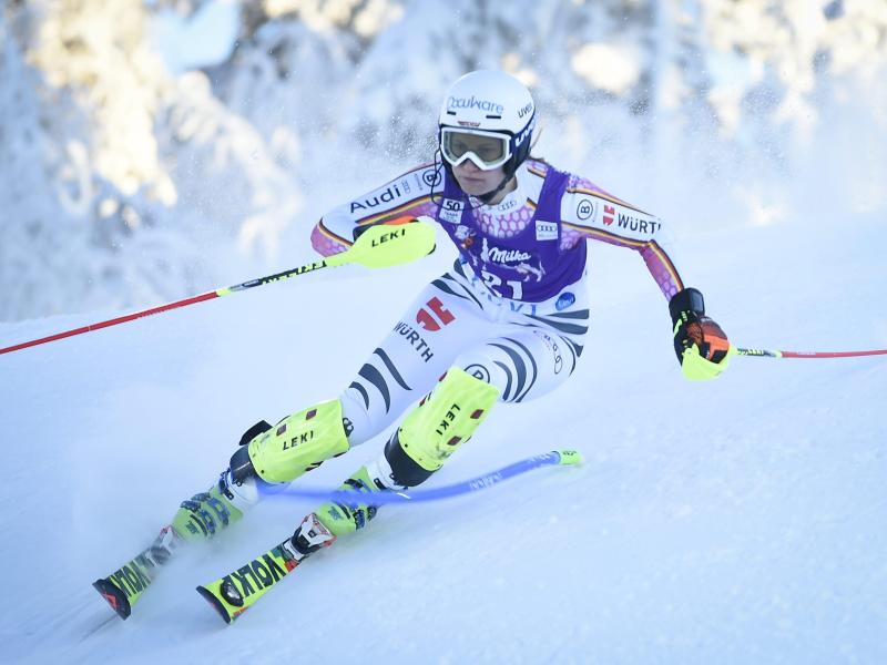 Lena Dürr landete beim Slalom in Levi auf Rang zwölf. Foto: Markku Ojala/dpa
