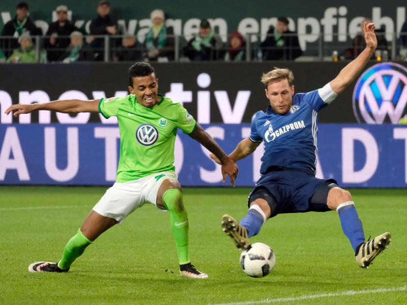 Schalke feiert in Wolfsburg ersten Auswärtssieg