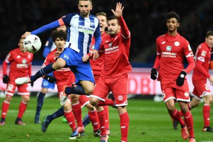 Ibisevic schießt Hertha auf Platz 3 und fliegt vom Platz