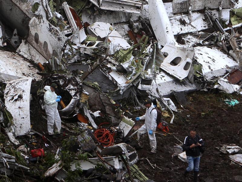 Medien: Treibstoffmangel womöglich Ursache für Flugzeugabsturz in Kolumbien