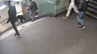 Neuköllner U-Bahn-Tritt: Warum fahndet Polizei erst heute mit Video?