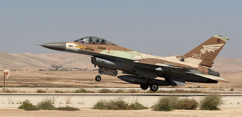 Erneuter Angriff auf Syrien: Israel schießt Flugzeug über Golanhöhen ab