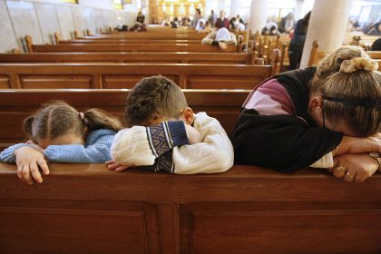 Buchautor Alexander Kissler: Muslime verfolgen Christen – Warum das westliche Desinteresse?