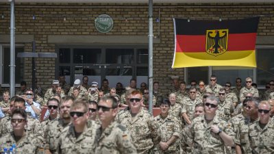 Zwei Hubschrauber der Bundeswehr in Afghanistan beschossen