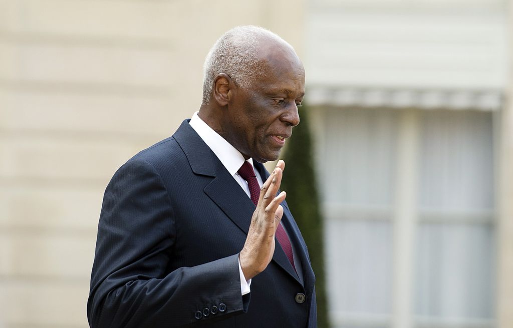 Staatsradio: Angolas Langzeit-Präsident dos Santos will 2017 zurücktreten