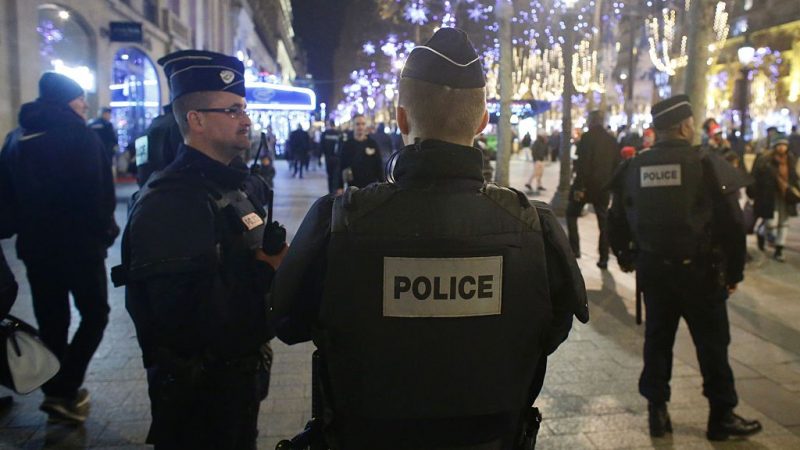 In Frankreich an Silvester fast 100.000 Sicherheitskräfte im Einsatz