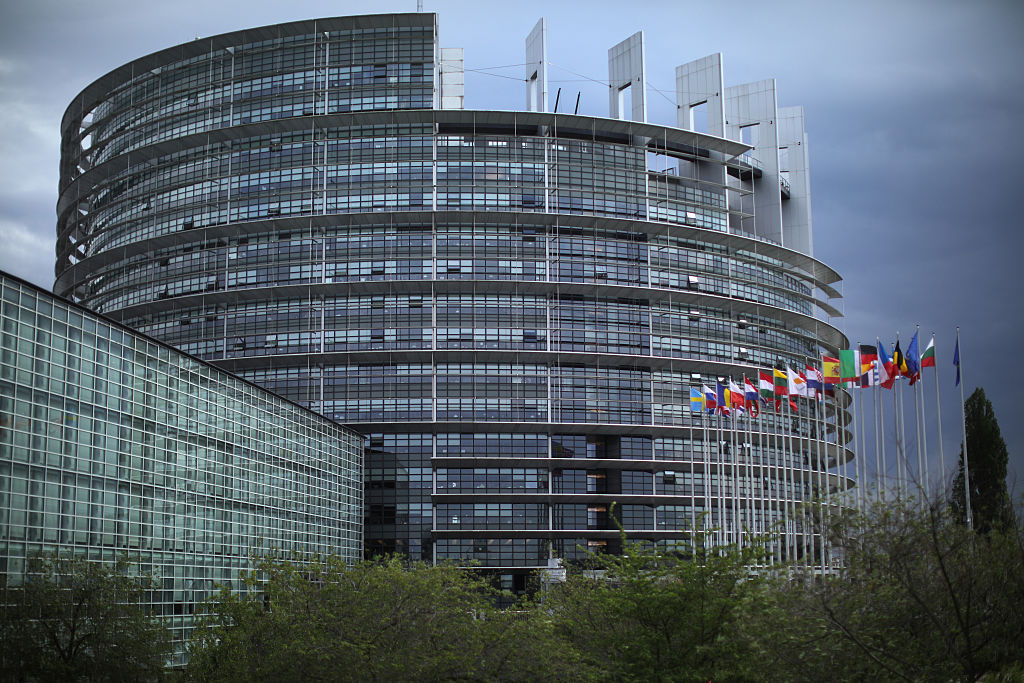 EU-Parlament will Hassreden von Abgeordneten härter bestrafen und Lobbyisten-Arbeit gegen Entgelt untersagen